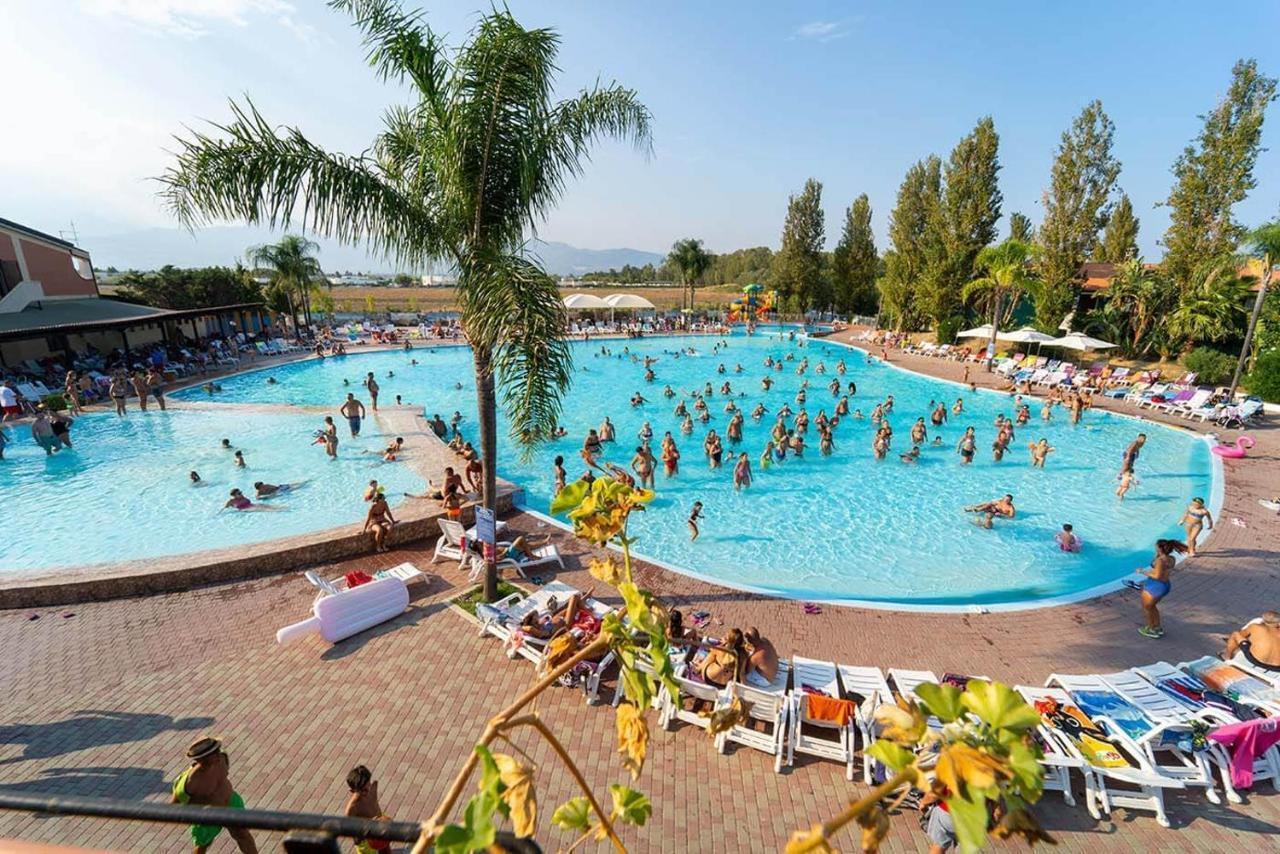 Minerva Club Resort & Golf 玛丽纳锡巴里 外观 照片