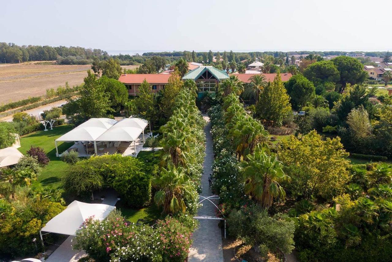 Minerva Club Resort & Golf 玛丽纳锡巴里 外观 照片