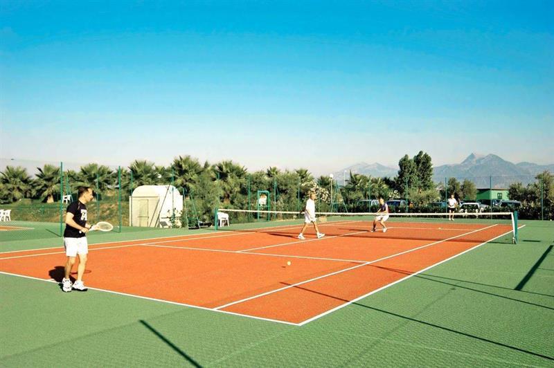 Minerva Club Resort & Golf 玛丽纳锡巴里 外观 照片